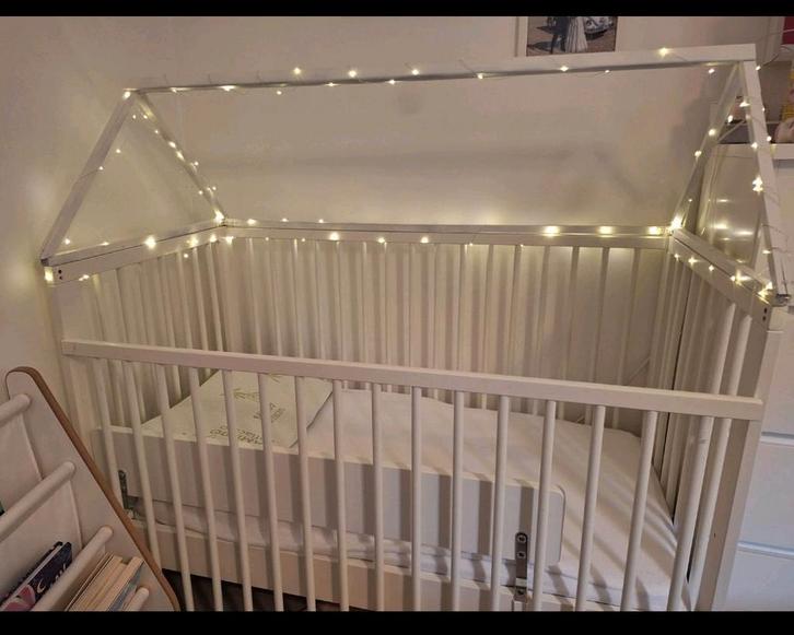 Baby- en peuterbed met matras 60 x 120 cm, Kinderen en Baby's, Kinderkamer | Bedden, Ophalen