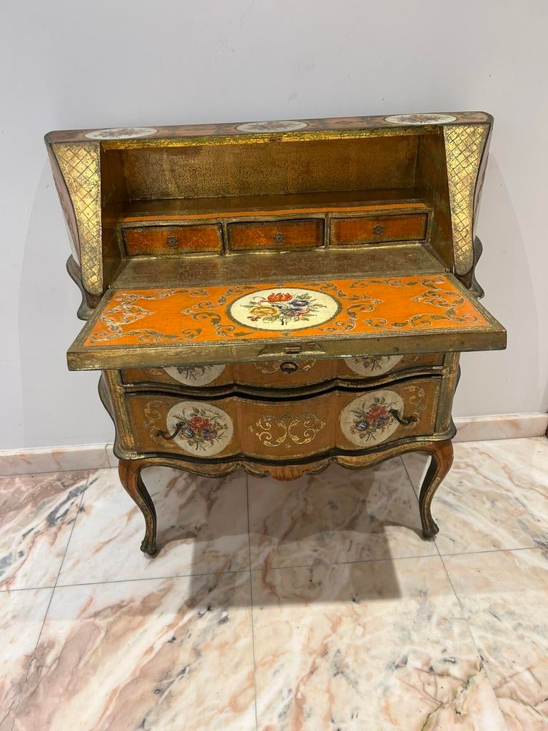 Venetiaans secretaire, Ophalen