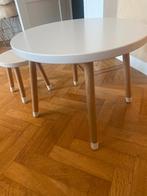Kindertafel rond en kruk, Ophalen, Gebruikt, Tafel(s) en Stoel(en)
