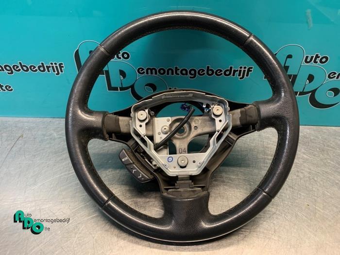 Volant d'un Toyota Yaris (Yaris 1 02-), Autos : Pièces & Accessoires, Commande, Toyota, Utilisé, 3 mois de garantie, Enlèvement ou Envoi