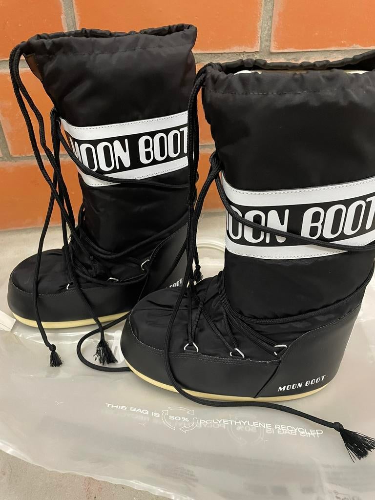 Zwarte Moonboots, Kleding | Dames, Wintersportkleding, Ophalen of Verzenden, Nieuw