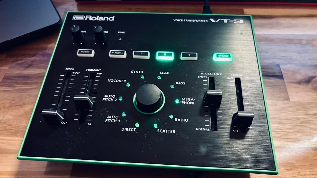 ️ Roland VT-3 spraaktransformator — Autotune/Vocoder, Ophalen of Verzenden, Zo goed als nieuw