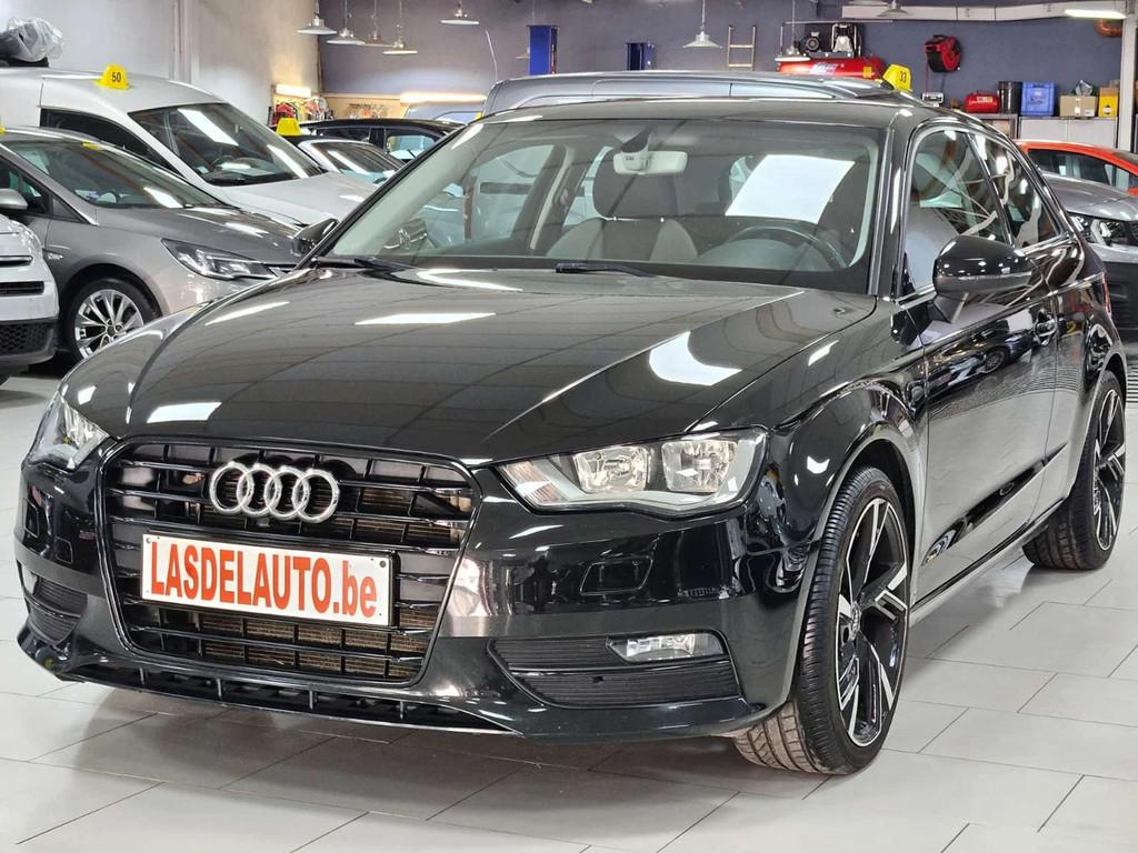 Audi A3 1.2TFSI Carplay Blue Gps Sensors Alcantara Chauffant, Auto's, Audi, Gebruikt, 4 cilinders, Alcantara, Zwart