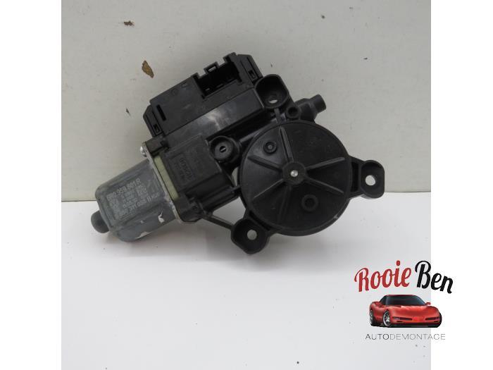 Moteur de vitre portière d'un Volkswagen Polo, Autos : Pièces & Accessoires, Volkswagen, -, 3 mois de garantie, Utilisé