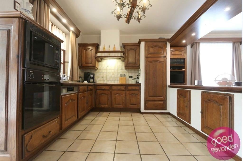 Landelijke keuken, Ophalen, Gebruikt, Bruin, Overige typen