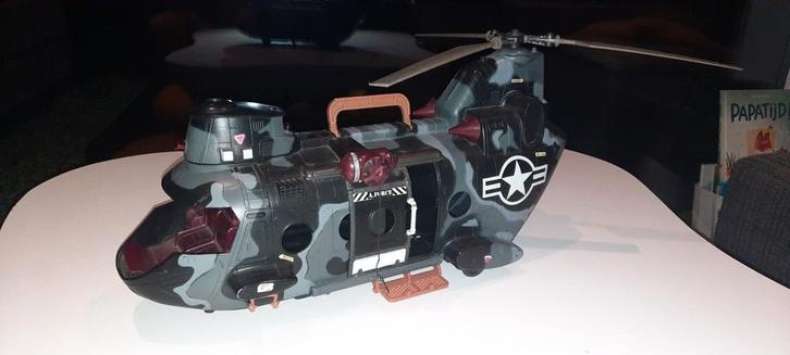 Leger helikopter, Hobby en Vrije tijd, Modelauto's | 1:24, Ophalen