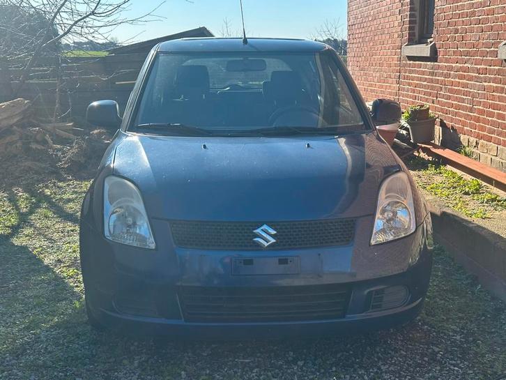 Suzuki Swift 1.3 diesel, Autos, Suzuki, Particulier, Swift, Toit ouvrant, Diesel, Euro 4, Coupé, 3 portes, Boîte manuelle, Bleu