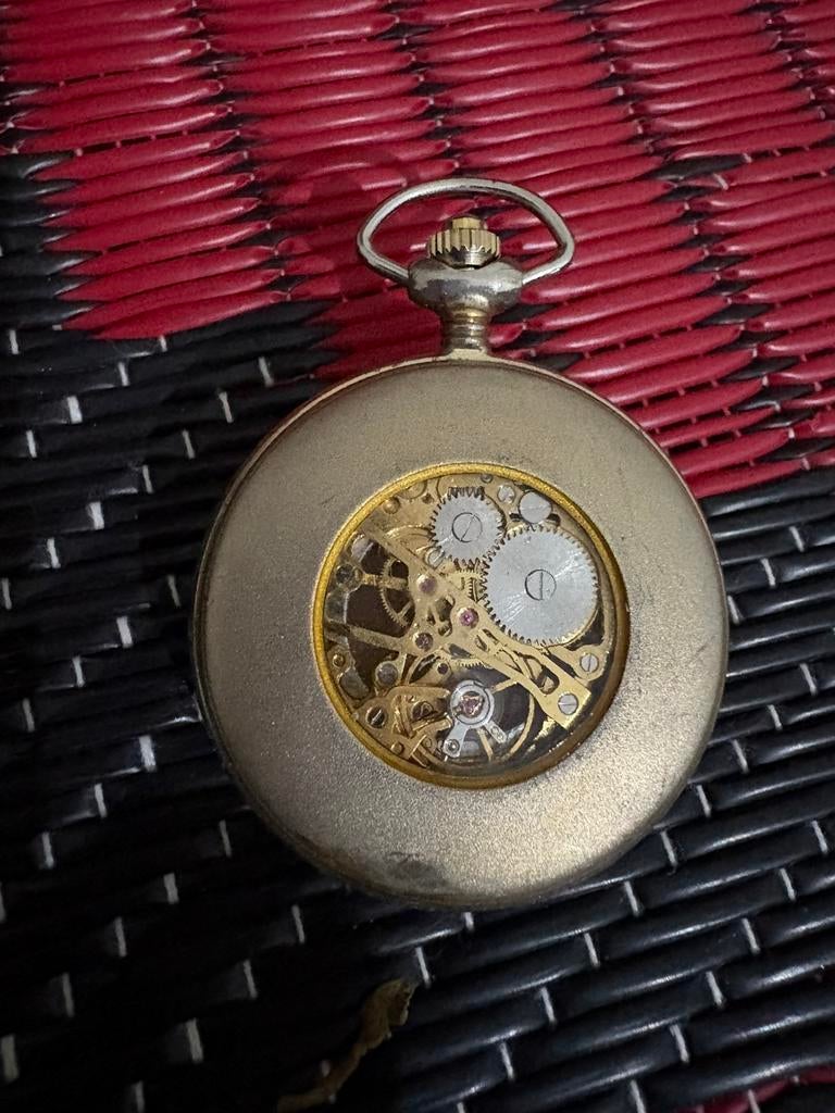 Horloge te koop, Handtassen en Accessoires, Kettinghangers, Ophalen of Verzenden, Gebruikt