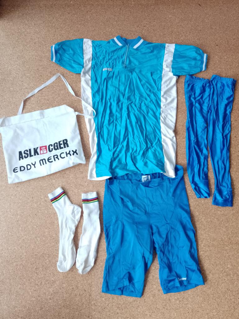 Retro / Vintage fiets koerskledij set, Enlèvement