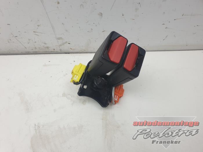 Insertion ceinture de sécurité arrière centre d'un Volvo, -, 3 mois de garantie, -, -