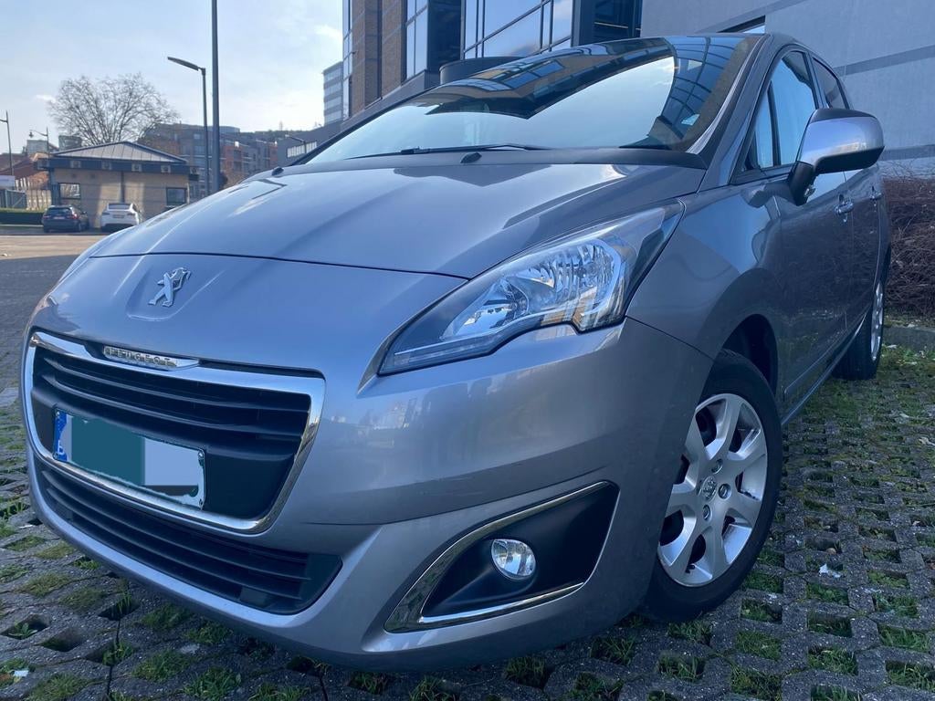 Peugeot 5008 1.6 VTI essence 5pl, Boîte manuelle, 5 portes, Particulier, Tissu