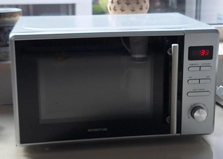 Magnetron, Electroménager, Micro-ondes, Comme neuf, Autoportant, 45 à 60 cm, Plaque tournante, Enlèvement