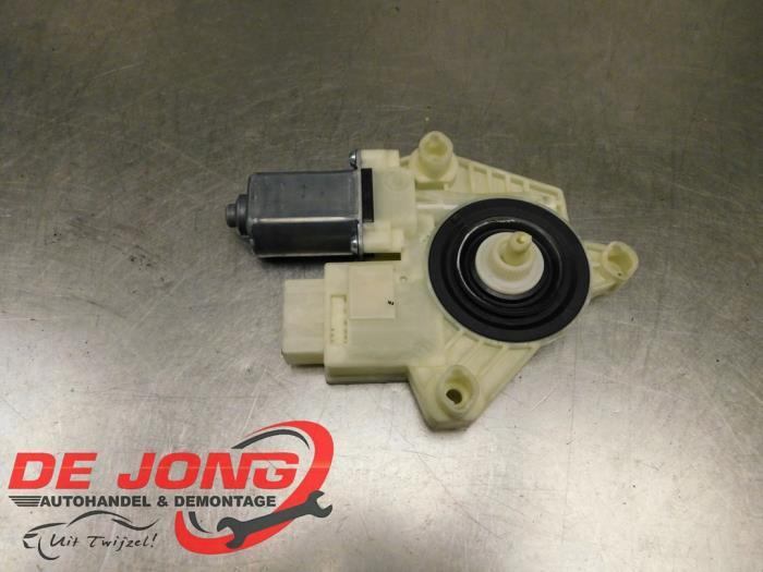 Moteur de vitre portière d'un Volkswagen Golf, Volkswagen, -, 3 mois de garantie, Utilisé