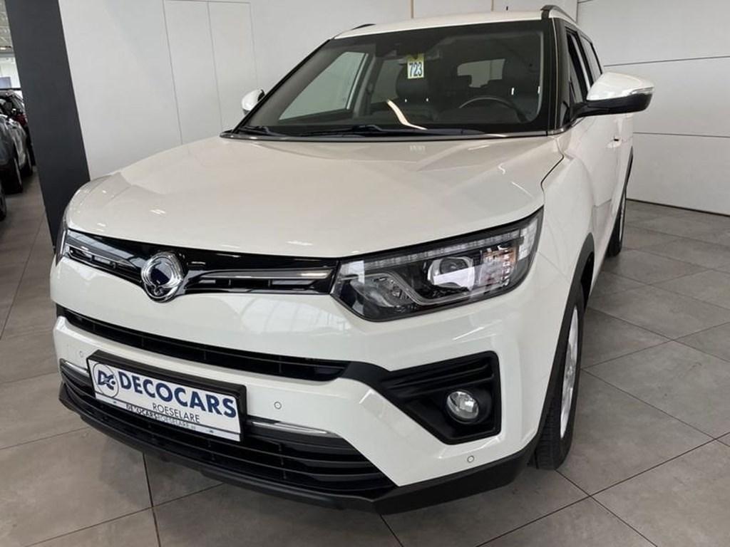 SsangYong Tivoli 1,2L / Navigatie / Apple-Android / Camera, Auto's, SsangYong, 94 kW, 128 pk, Wit, Tivoli