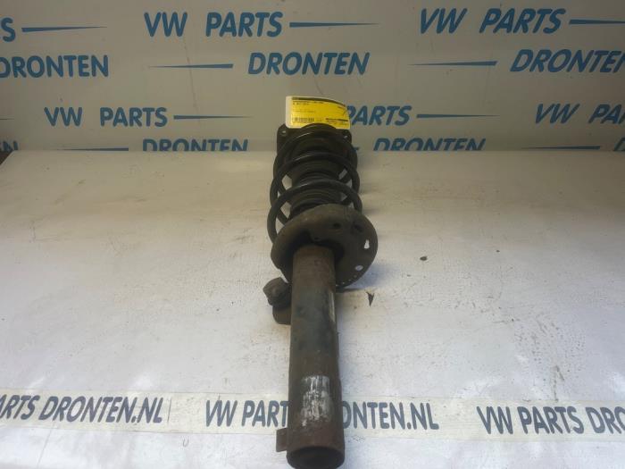 Barre amortisseur avant gauche d'un Volkswagen Golf, Autos : Pièces & Accessoires, Suspension & Châssis, Volkswagen, Utilisé, 3 mois de garantie