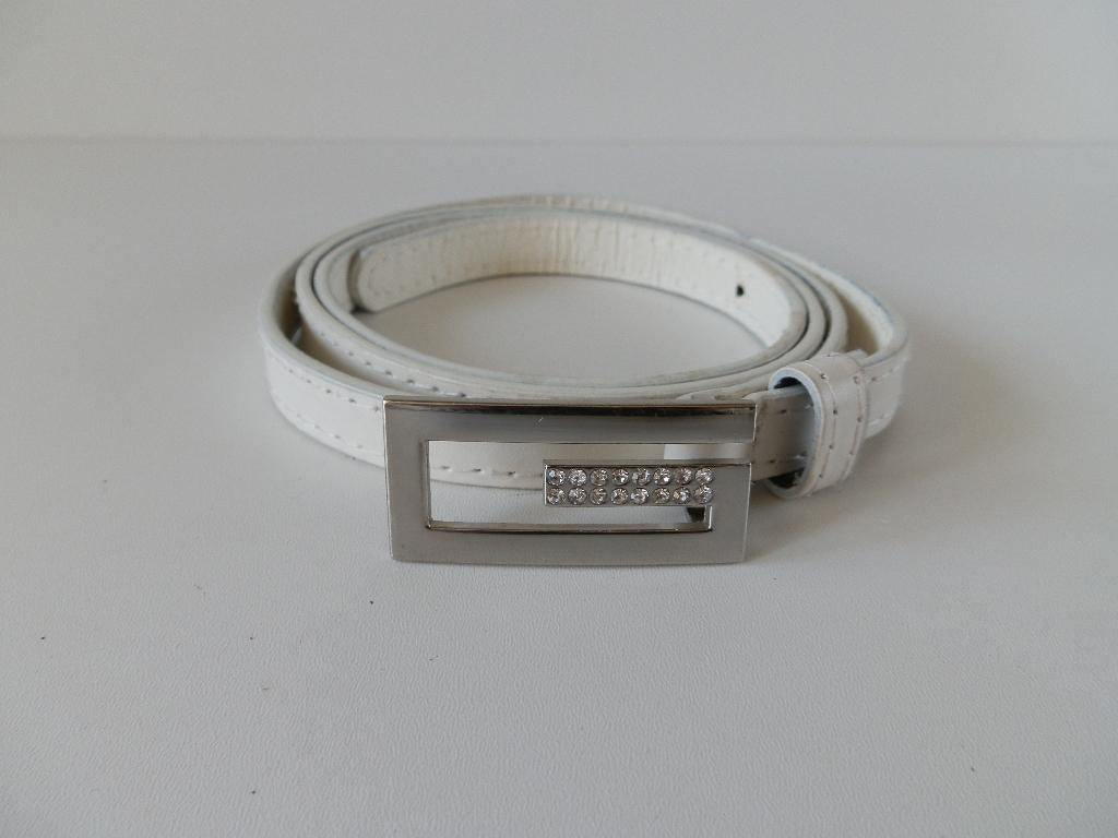 Ceinture Gucci. blanc., Vêtements | Femmes, Ceintures, Comme neuf, Ceinture taille, 100 cm ou plus, Moins de 3 cm, Blanc, Cuir véritable