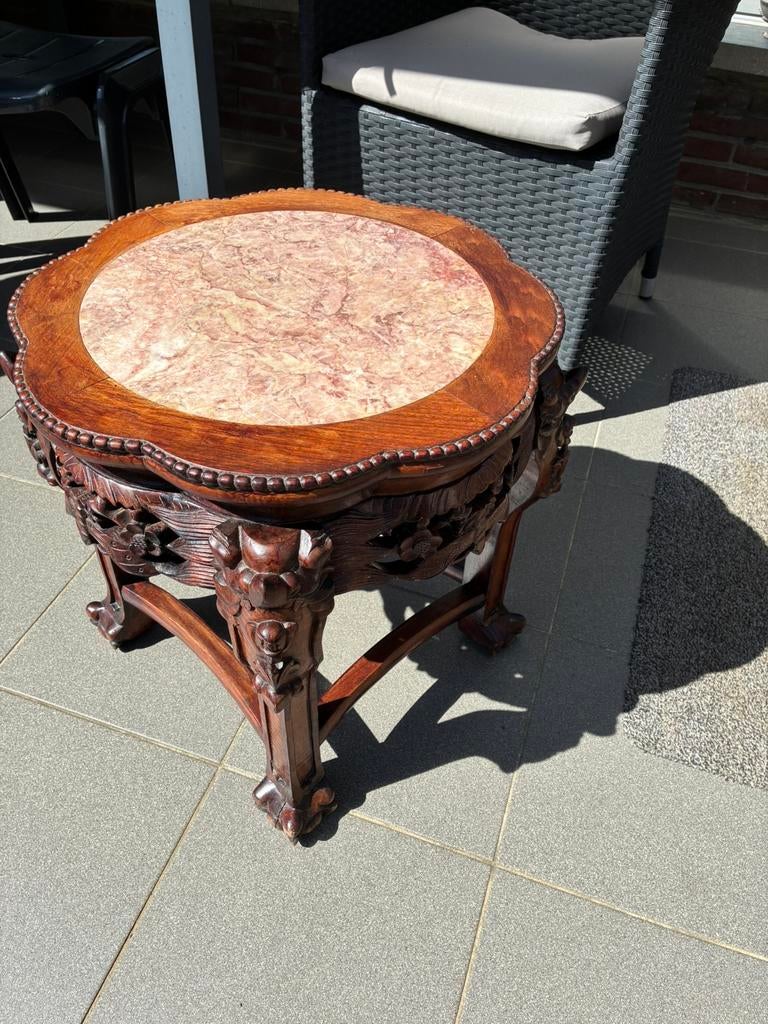 Chinees tafeltje hocker, Ophalen