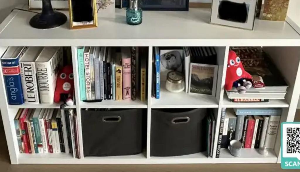 Étagère bibliothèque en bois blanc, Maison & Meubles, Enlèvement, Comme neuf