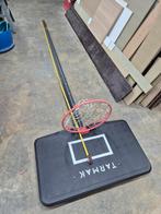 Basketbalring met bord en paal., Ophalen