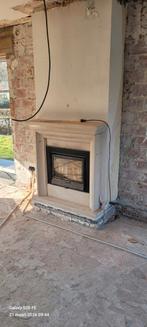 Houtkachel met natuursteen schouw, Huis en Inrichting, Haarden, Ophalen