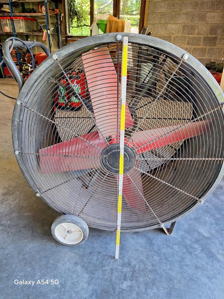 Grote bouw ventilator, Ophalen