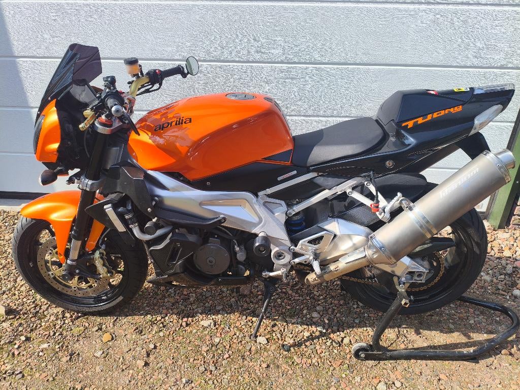 Aprilia Tuono RR, 2008, 27K km,, Motoren, Motoren | Aprilia, 2 cilinders, Sportuitlaat, Nieuw, Motorrijbewijs A