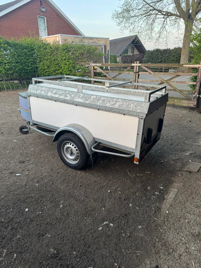 Aanhangwagen, Enlèvement, Comme neuf