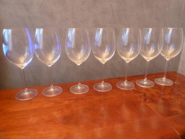 27 verres > 21 cristal, Vin: 7 grand, 8 petit, 6 cognac, +6., Enlèvement ou Envoi, Comme neuf, Autres types