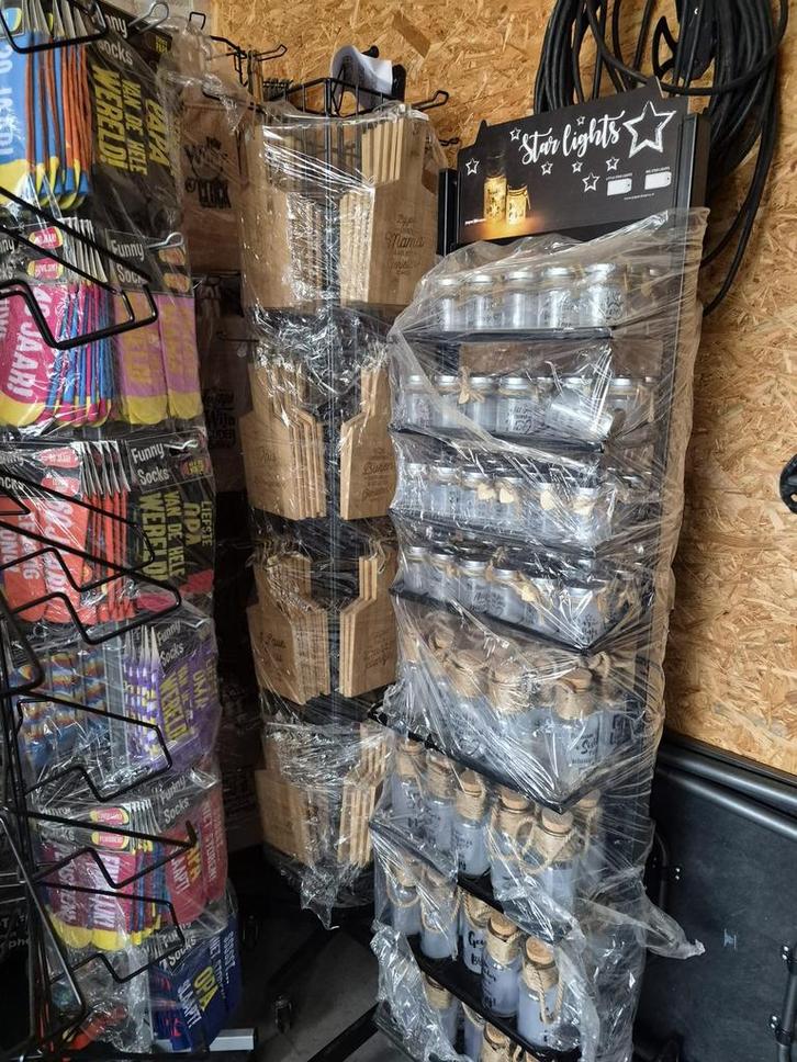 Restant cadeau artikelen, Diversen, Rommelmarktspullen, Nieuw, Ophalen