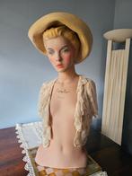 Buste des Champs-Élysées 1950, Enlèvement ou Envoi