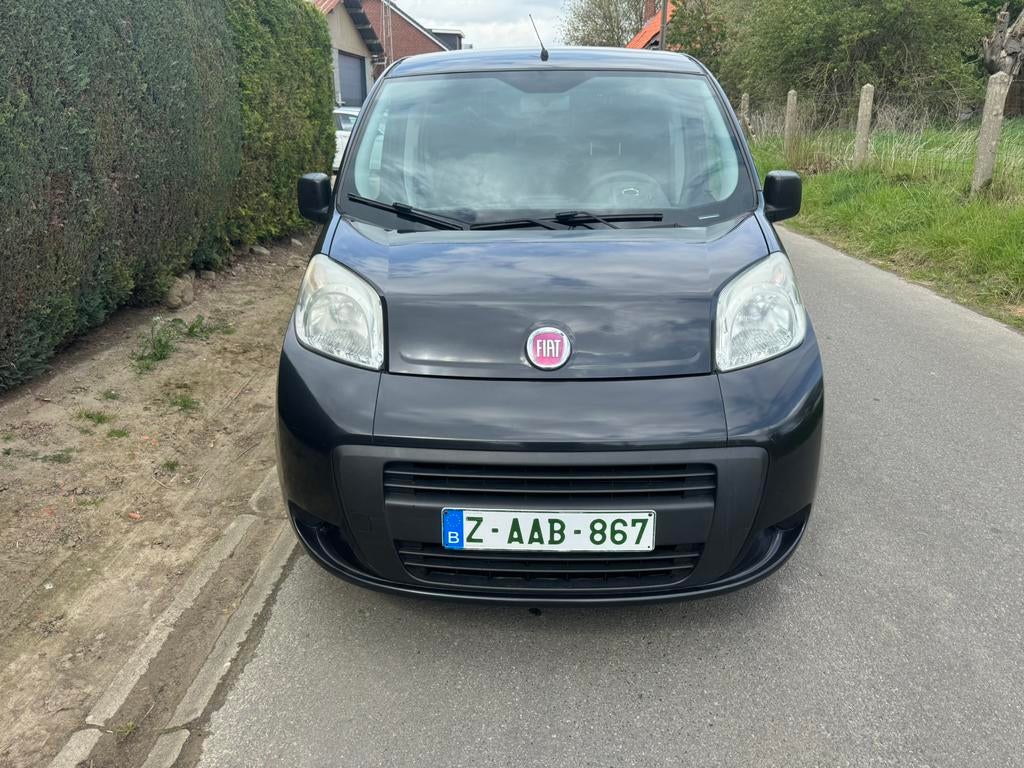 Fiat Qubo | 1.3diesel | Automaat | Euro6B | Airco |145.000km, Autos, Fiat, Achat, Capteur de lumière, Euro 6, Noir