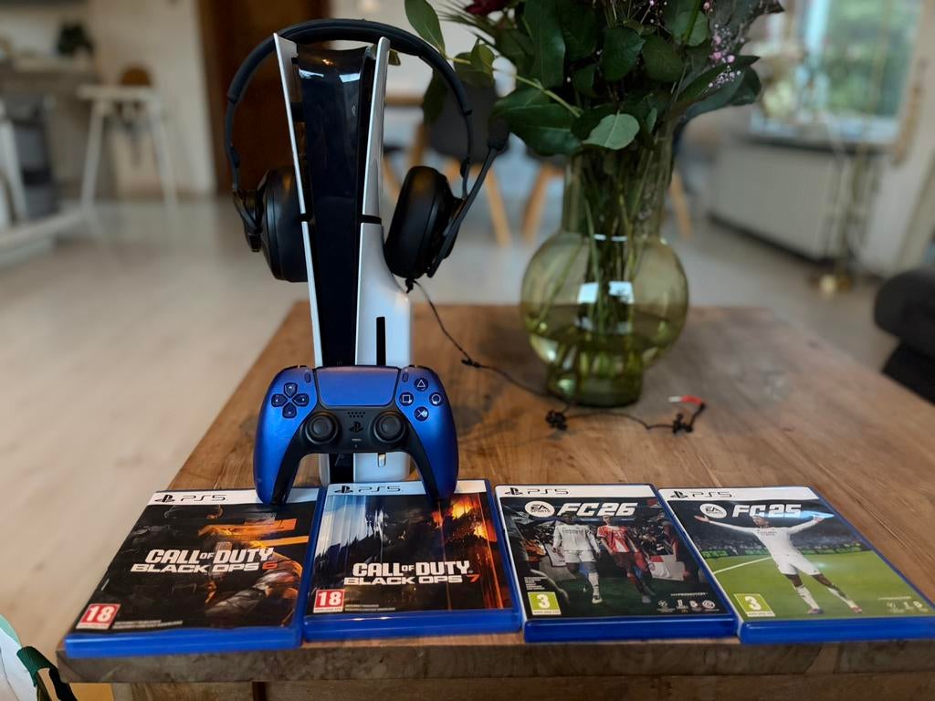 PlayStation 5 Slim Disc  + games, Games en Spelcomputers, Ophalen, Zo goed als nieuw, Playstation 5