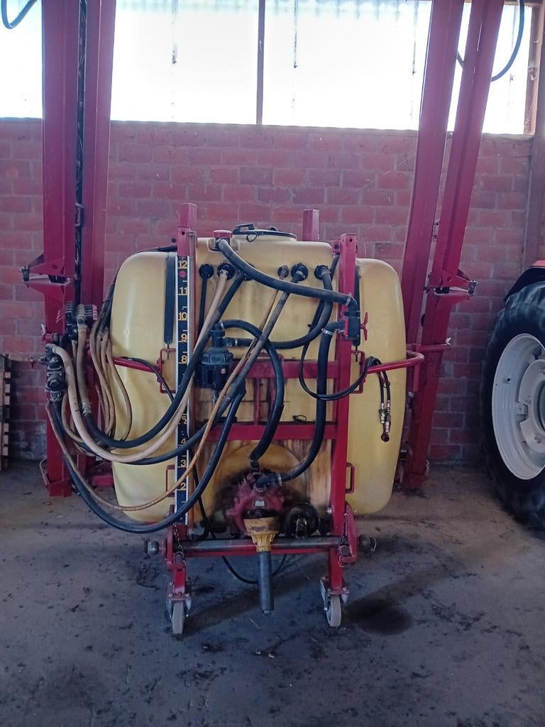 Av-sproeier, Ophalen