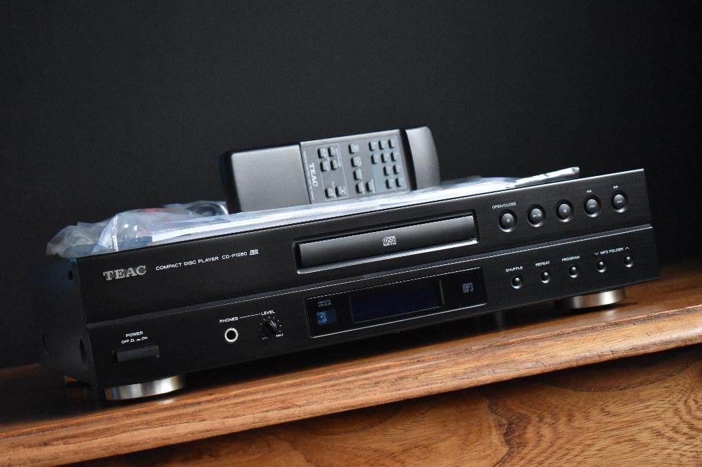 Teac CD-P1260 UR CD MP3 Compact Disc Player Vintage +  / BOX, Ophalen of Verzenden, Zo goed als nieuw