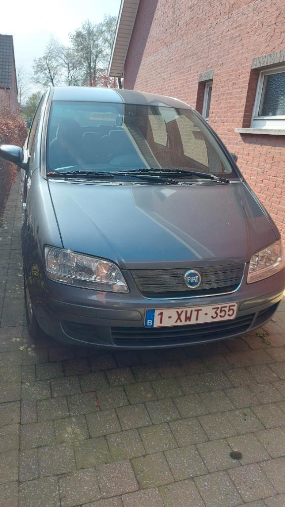 Fiat Idea, Auto's, Fiat, Particulier, Idea, Diesel, Euro 4, 5 deurs, Handgeschakeld, Zilver of Grijs, Grijs, Stof, Ophalen