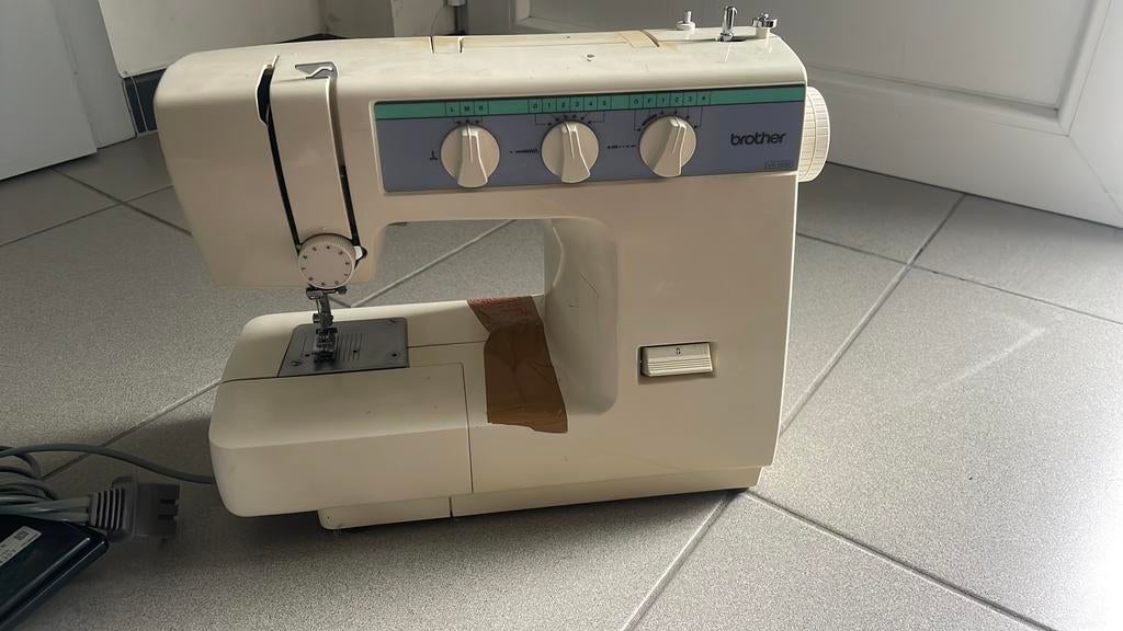 Brother naaimachine, Ophalen, Zo goed als nieuw, Naaimachine, Brother