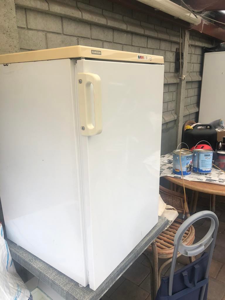 diepvriezer klein tafelmodel 50 eurom, Elektronische apparatuur, Ophalen of Verzenden, Zo goed als nieuw