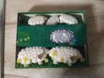 nieuw cadeau doosje set schaapjes 2grote en 3kleine zeepjes., Ophalen of Verzenden, Nieuw