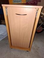 Table de chevet MEDICALE, Maison & Meubles, Chambre à coucher | Tables de chevet, Enlèvement, Utilisé, Bois