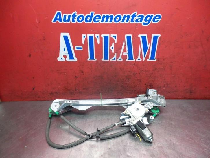 VITRE MECANISME AVANT GAUCHE Ford Focus 1 Wagon, Autos : Pièces & Accessoires, Vitres & Accessoires, Ford, Utilisé