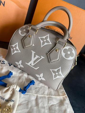 LV Speedy Bandoulière 20 beschikbaar voor biedingen