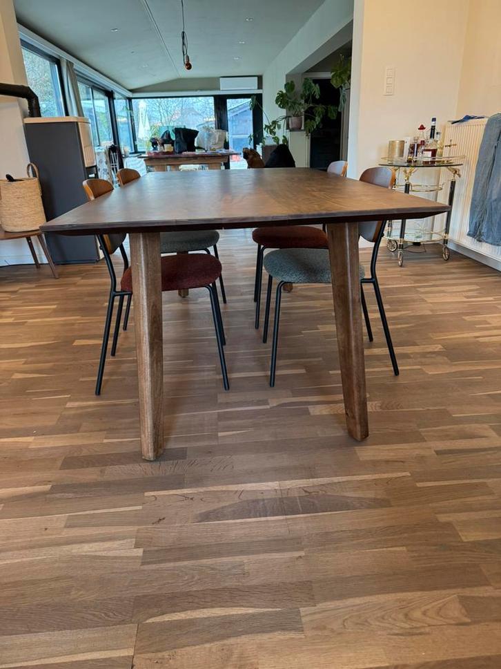 Massieve houten eettafel – nieuw / nooit gebruikt, Huis en Inrichting, Tafels | Eettafels, Ophalen