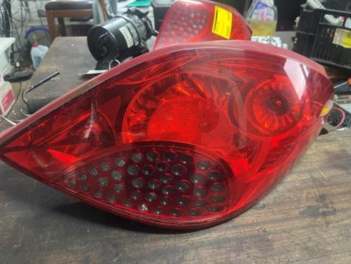 Achterlicht rechts van een Peugeot 207, Auto-onderdelen, Verlichting, Peugeot, Gebruikt, 3 maanden garantie