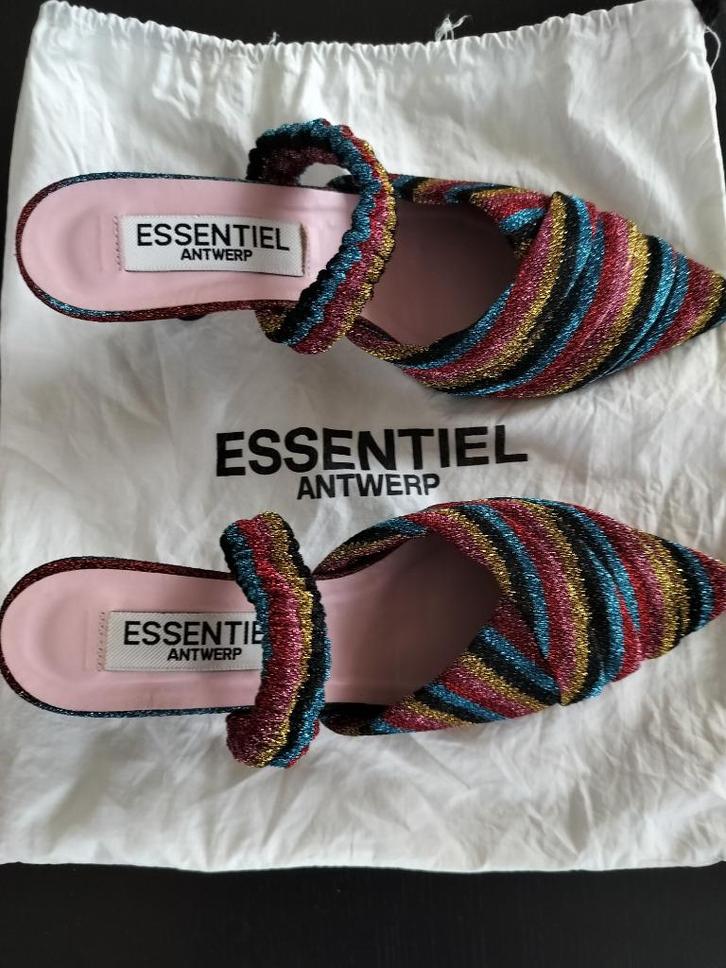 ESSENTIEL ANTWERP feestelijke slingback pumps, Kleding | Dames, Schoenen, Zo goed als nieuw, Pumps, Overige kleuren, Ophalen