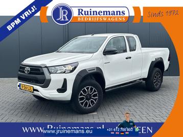 Toyota Hilux 2.4 D-4D XTRA CAB / 3.5 TONS TREKHAAK / !! NIEU beschikbaar voor biedingen