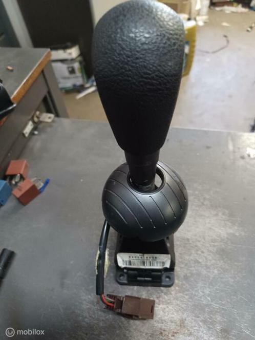 Selectiehendel automaat renault Twingo II robot 8200915406, Auto-onderdelen, Transmissie en Toebehoren, Renault, Gebruikt, Ophalen