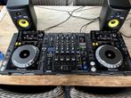 Pioneer CDJ-2000 Nexus + DJM-900 SRT in nieuwstaat!, Musique & Instruments, DJ sets & Platines, Comme neuf, DJ-Set, Enlèvement
