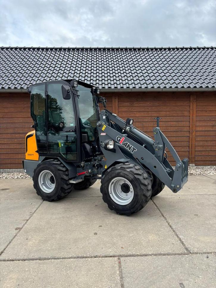 Giant 337 in nieuwstaat !, Zakelijke goederen, Machines en Bouw | Tuin, Park en Bosbouw, Ophalen