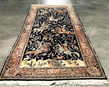 Antiek Iraanse tapijt (Ghom) Jacht tafereel design-335x160cm