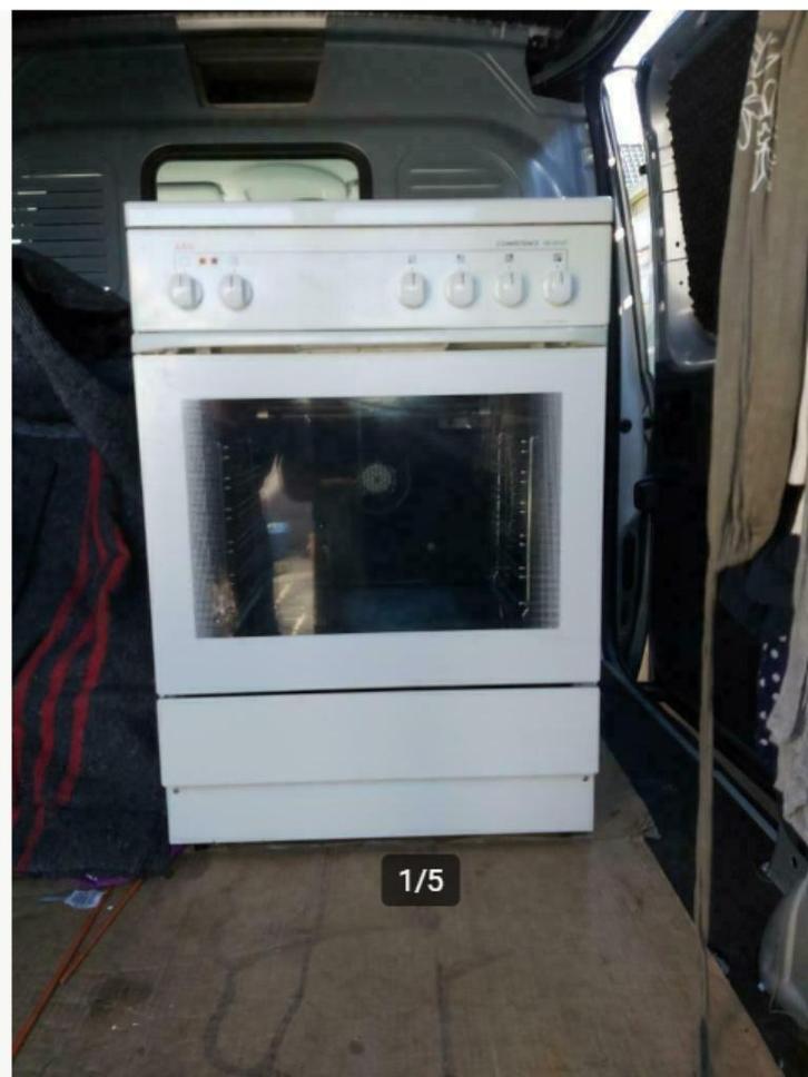 four, Electroménager, Cuisinières, Comme neuf, Autoportant, 4 zones de cuisson, 85 à 90 cm, 45 à 60 cm, Gril, Air chaud, Classe énergétique A ou plus économe